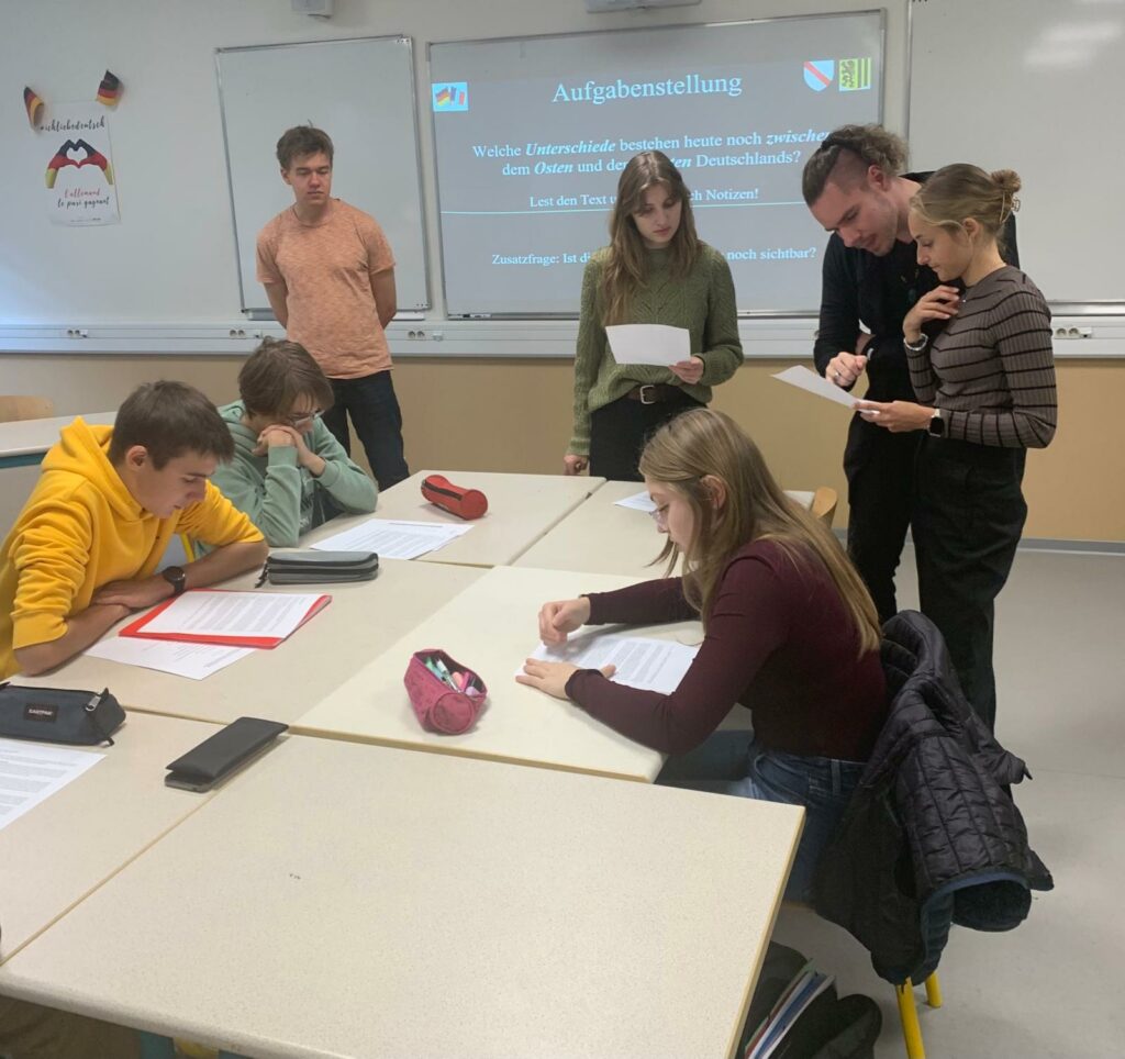 Quand de jeunes étudiants de la Technische Universität Dresden viennent faire cours aux 1ères Abibac…