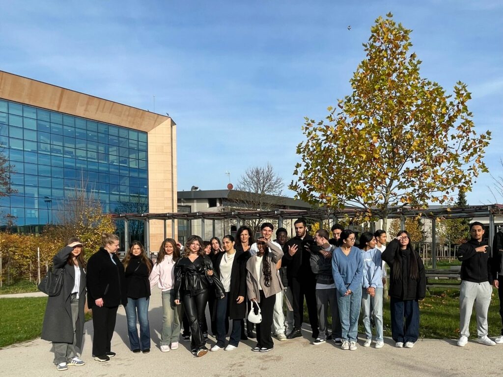 Échanges fructueux sur la notion de crime avec la venue d’élèves du Lycée d’Örebro en Suède : Vive Erasmus + !