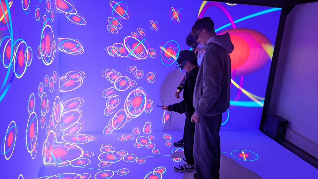 Semaine du numérique : sortie à l&rsquo;iCube pour les « IngéCode »